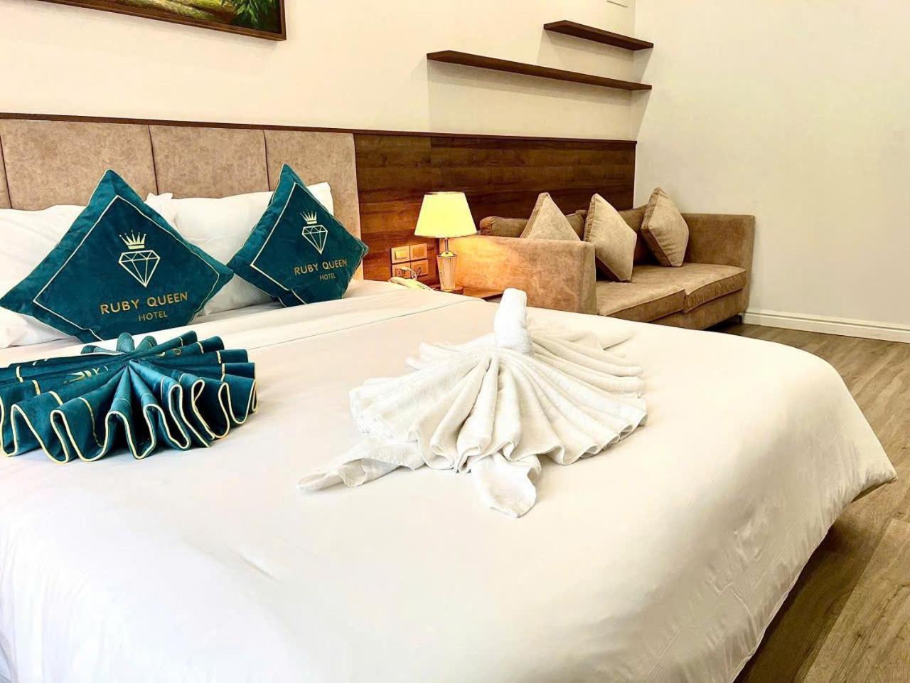 Rubyqueen Halong Hotel Hạ Long-öböl Kültér fotó