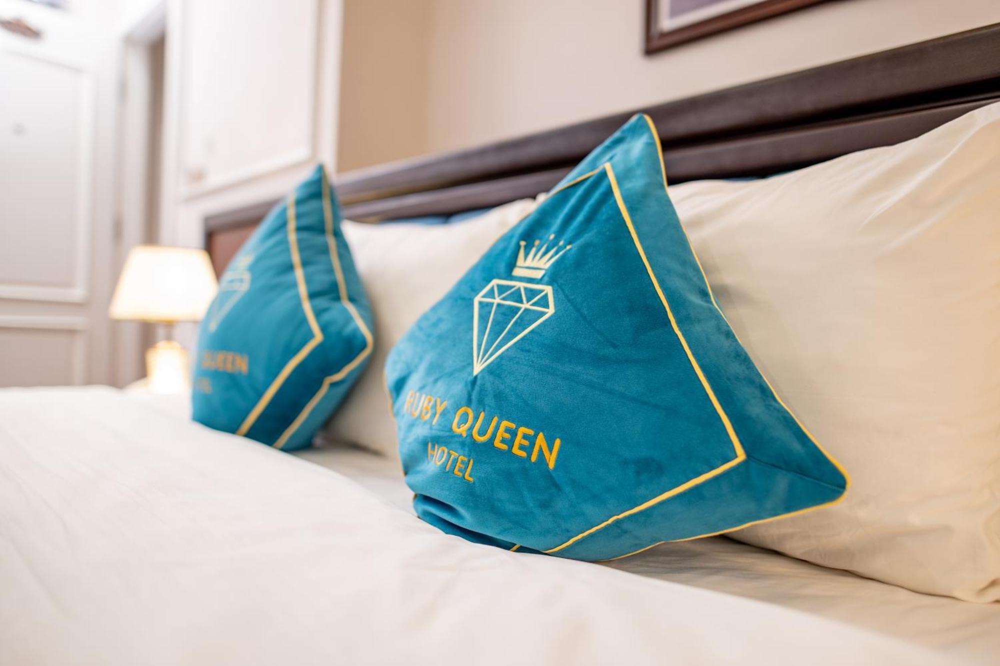 Rubyqueen Halong Hotel Hạ Long-öböl Kültér fotó